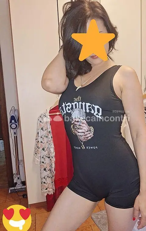 SEXY GRAN PORCA SONO VERA QUELLA DELLE FOTO
