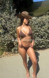 BELLA RAGAZZA GIOVANE APENNA ARRIVATA A ITALIA DOLCE E PORCA