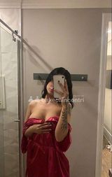 Bellissima Rihanna vieni a trovarmi posto molto tranquillo, massaggio , rilassante, prostatico. Corpo da urlo bellissima