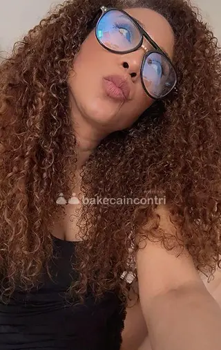 BELLISSIMA FOTO VERE PRONTAMENTE A SODDISFARE OGNI TUO DESIDERIO. PASSIONALE.....TUTTA DA GUSTARE ,FACCIO CON CALMA E NESSUNA FRETTA, SE VUOI LA PIU P