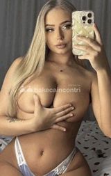 A ZONA QUATTROMIGLIA APENA ARRIVATA MAI VISTA NOVITA BELLA  ANGY FIGA MULTI ORGASMICA BELLISSIMA EROTICA SWXY MODELLA POMPINO CREMOSO.
