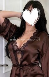 Luisa🍓bravissima a fare i preliminari coperti che sembrano naturali