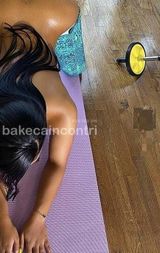 Non sono una donna, ma posso decisamente passare per una donna vera... Ti voglio; sono prontissima: solo bocca e culo 🍆💦🍑 un bel culo prosperoso 🐴