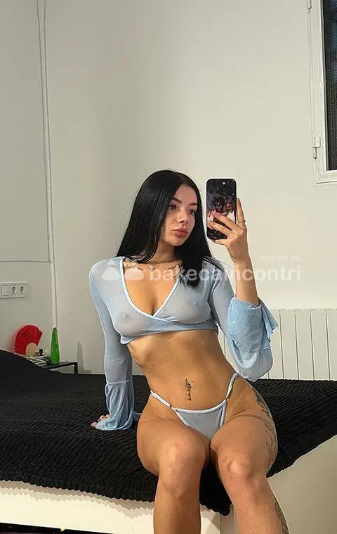 VIDEO CHIAMATA HARD CON VENUTA  NON INCONTRO ITALIANA SEX CHAT FOTO VIDEO PERSONALIZZATO SCHIAVA MISSTRESS O ROLEPLAY