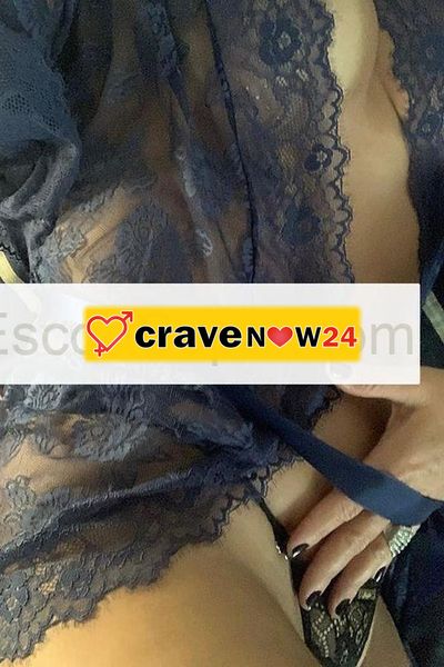 FOCOSA, SPOSATA E VOGLIOSA DEL LATO B!!!