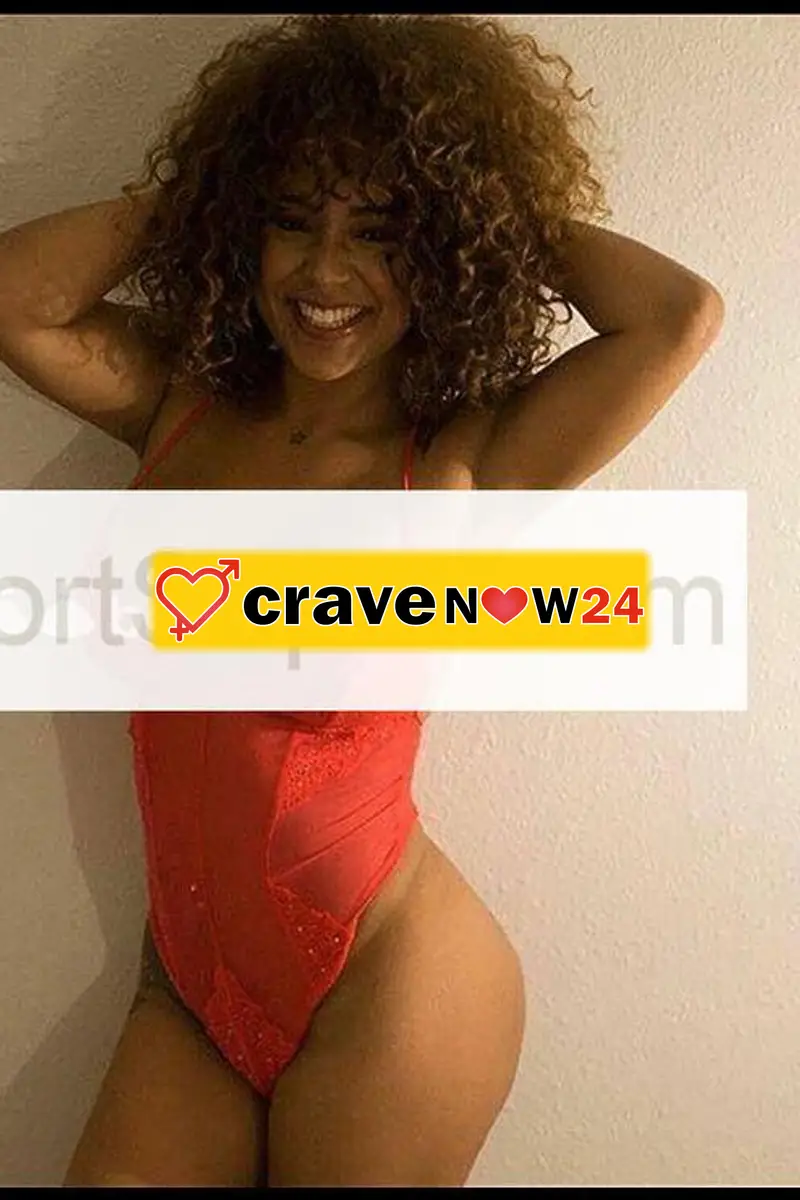 ISABELLA APENA AERIVATA A PARMA PRIMISIMA VOLTA CUBANA SEXY