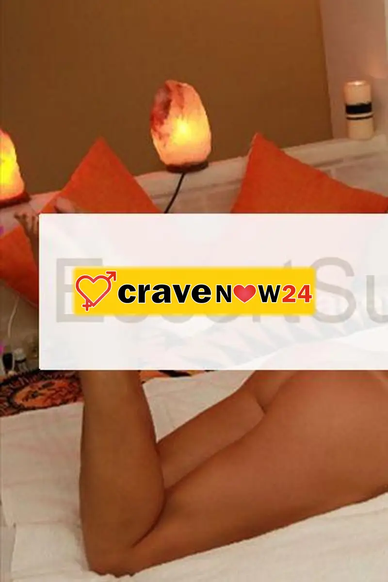 Clara massaggiatrice