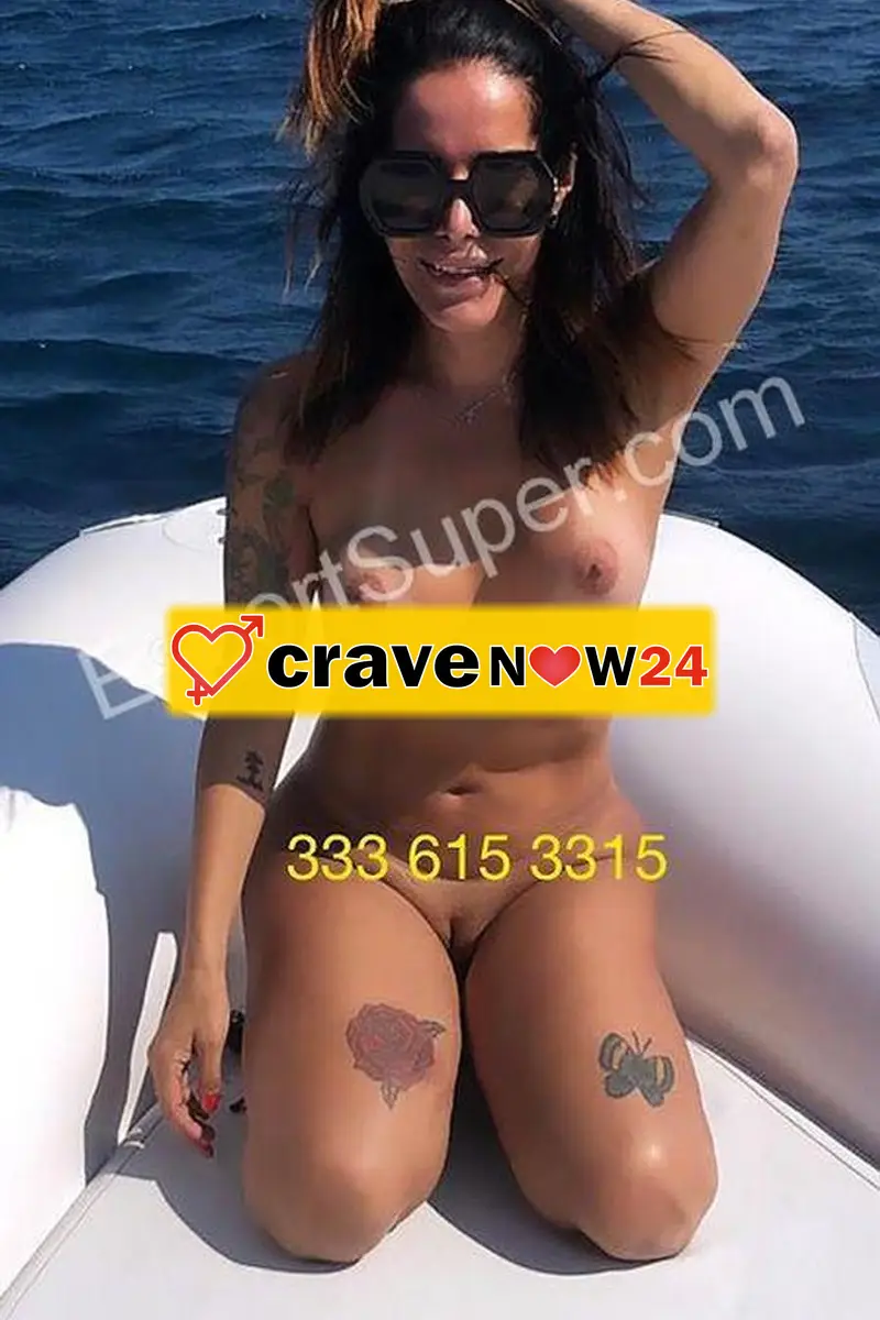 APPENA ARRIVATA A SAN GEOVANI DI POUSADA MANUELA PORTOGHESE BELÍSSIMA DONNA TOP