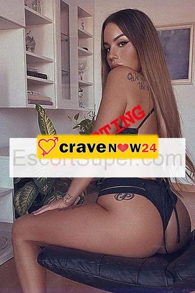 MIA !!😘😘💋STUDENTESSA SPAGNOLA ,TUTTA DA GUSTARE BOCCA E FIGA CALDA