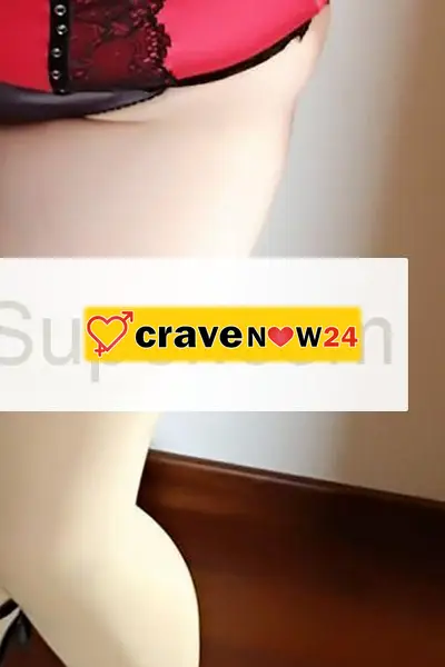 Donna calda naturale italiana