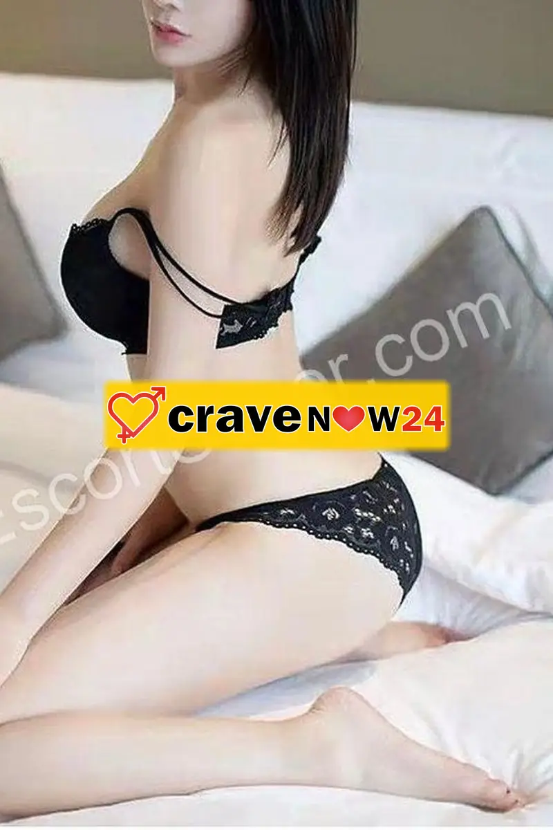 GIOVANE FRESCA RAGAZZA . Stai pensando di fare la scelta perfetta, non esitare, non te ne penti