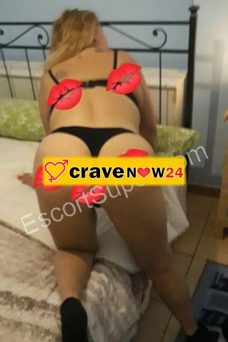 *SHANTAL CILENA APENNA ARRIVATTA  
BELLA DONNA PORCONA GOLA PROFUNDA FOTO REALE