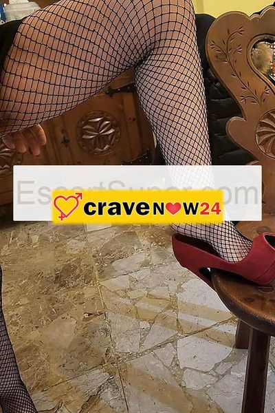 Bellezza italiana tutta da gustare italiana con vero Squirting.....non rispondo agli anonimi....locale climatizzato