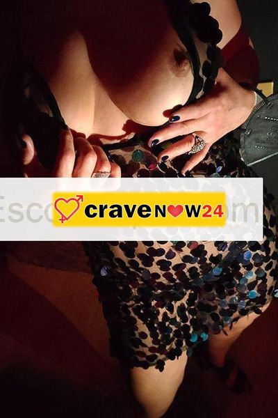 FOCOSA, SPOSATA E VOGLIOSA DEL LATO B!!!