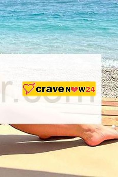 UNA SIGNORA BELLA E ELEGANTE