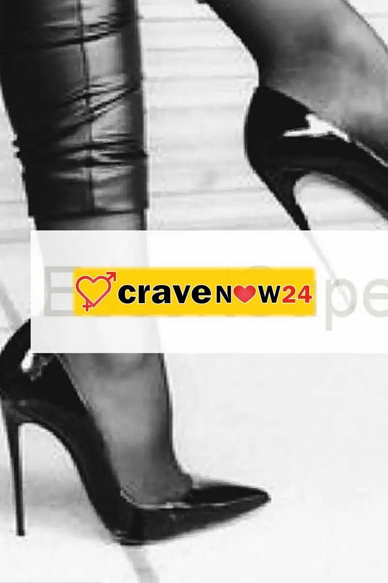 Bellezza italiana tutta da gustare italiana con vero Squirting.....non rispondo agli anonimi....locale climatizzato