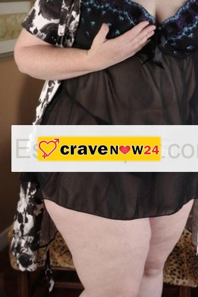 MORBIDA  CASALINGA MILF ITALIANISSIMA ARRAPANTE COMPLETISSIMA LA REGINA DEL POMPINO A 5 STELLE