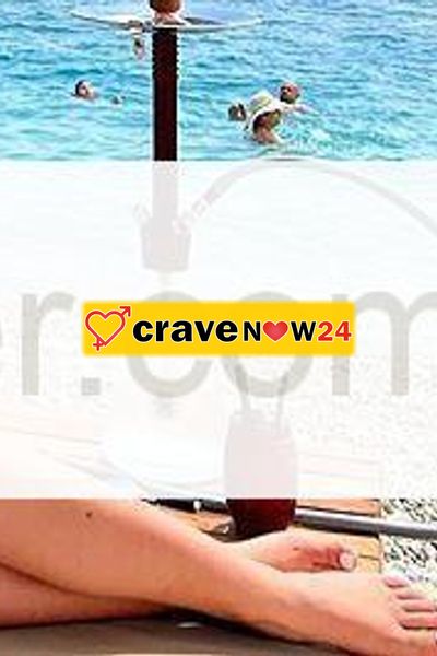 UNA SIGNORA BELLA E ELEGANTE