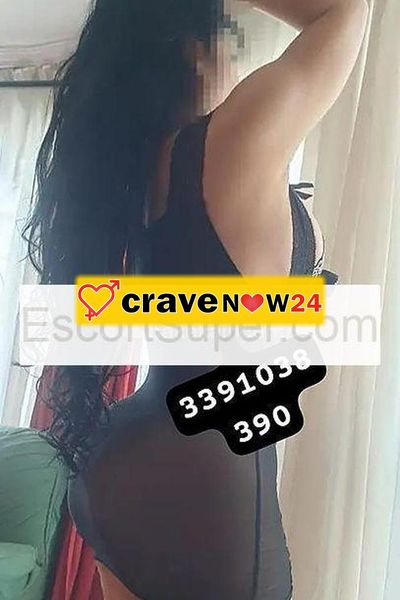 MARINA DI MASSA NATASHA EXPLOSIVA MORA ESPERTA, NEI PRELIMINARI BOLENTISSIMI, GOLA PROFONDA.....👅👅👅