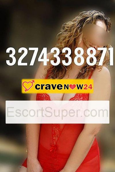 BIONDA SPAGNOLA IMMERSA NEL VERDE 🔥🔥🔥 AFFASCINANTE E SENSUALE MILF CON TUTTE LE CURVE AL POSTO GIUSTO 💋 PER MERAVIGLIOSI MOMENTI DI PIACERE E RELAX ❤️