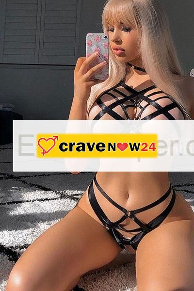 NICOLE, BELLISSIMA GIOVANE E SEXY STUDENTESSA SPAGNOLA, MASSAGGIATRICE, FOTO VERE 💯 TROIA = MOLTO COMPLETA, MAI VISTA 🔥💦😘