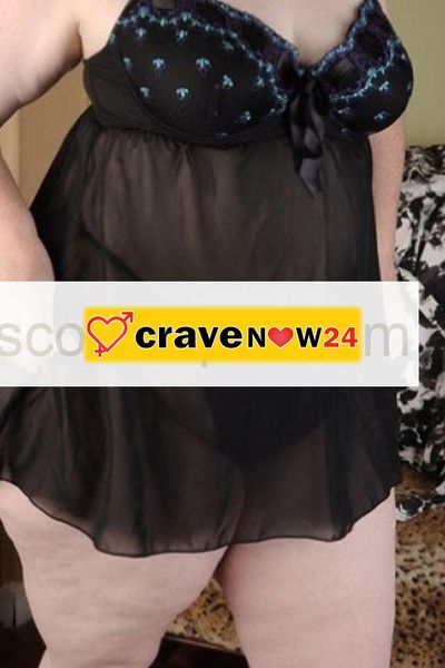 MORBIDA  CASALINGA MILF ITALIANISSIMA ARRAPANTE COMPLETISSIMA LA REGINA DEL POMPINO A 5 STELLE