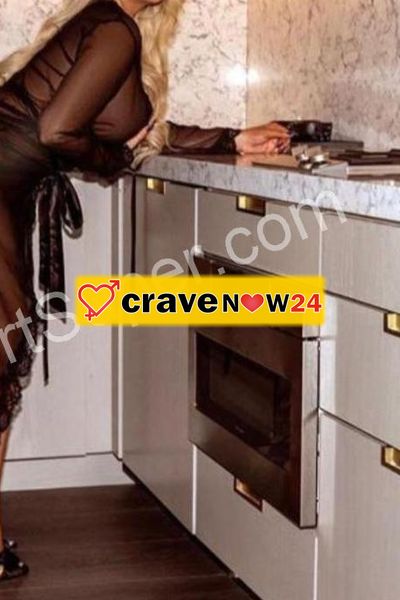 BIONDA SENSUALE  SESTA DI SENO 
NATURALE... PIAZZA ARMERINA