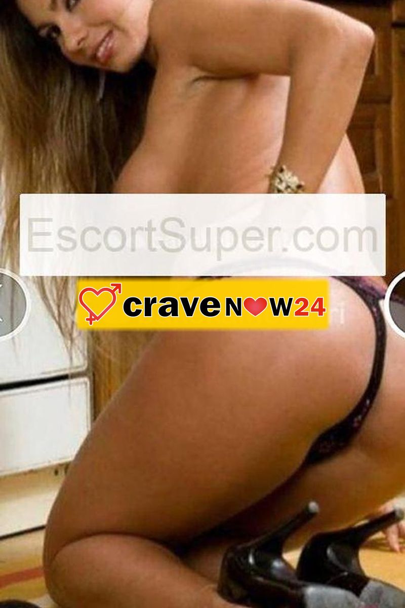 😘😘😘👄 appena ritornata in cittàPOMPINO AL NATURALE + 69, SEGHE A 2 MANI, LATO B. C0MPLETISSIMA .