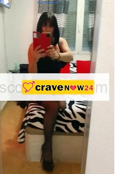 TUTTE LE TUE FANTASIE SARANNO REALIZZATE … PRELIMINARI SPETTACOLARI. BAGNATI CON LA GOLA PROFONDA FINO IN FONDO.
FRAGOLINA PRONTA PER ESSERE LECCATA