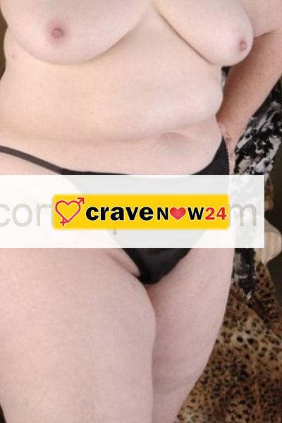 MORBIDA  CASALINGA MILF ITALIANISSIMA ARRAPANTE COMPLETISSIMA LA REGINA DEL POMPINO A 5 STELLE