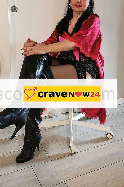 ELEGANZA E RAFFINATEZZA !! ESPERTISSIMA MASSAGGIATRICE RUSSA !!!! FOTO ORIGINALE AMBIENTE RISERVATISSIMO E CON ARIA CONDIZIONATA!!!