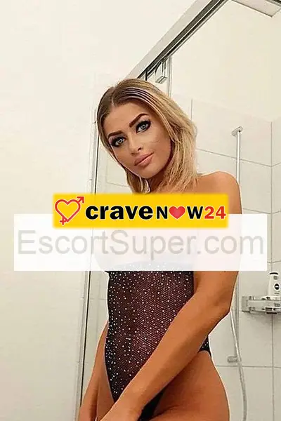 APPENA ARRIVATA BIONDA UNGHERESE VOGLIOSA SEXY È BIRRICCHINA TUTTA DA GUSTARE