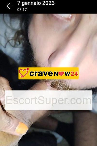 PRATO🥰1^VOLTA🥰GIOVANE TRANSEX VANESSA DOLCE SEXY E TUTTA DA SCOPRIRE CON UN BEL GIOCATTOLO 💧