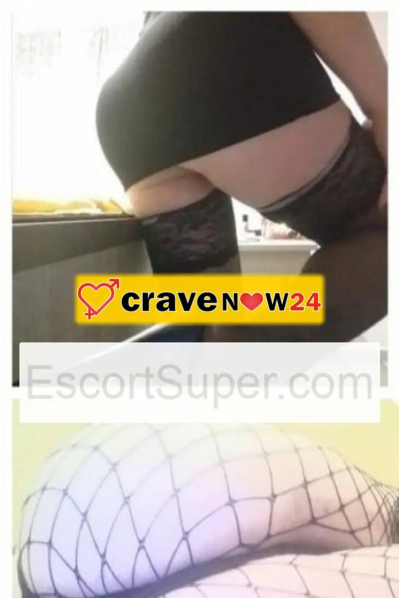 A LICATA SABRY ( NO DONNA) LA TUA MAIALINA , POMPINI DA OSCAR