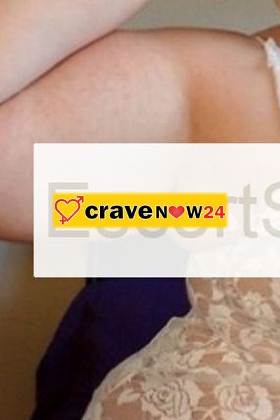 MORBIDA  CASALINGA MILF ITALIANISSIMA ARRAPANTE COMPLETISSIMA LA REGINA DEL POMPINO A 5 STELLE