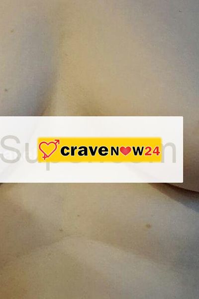 Donna calda naturale italiana